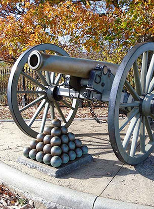 Sample ImageThird-floor-breakfast-room-overlooks-the-Battlefield-&-Pickett's-Charge